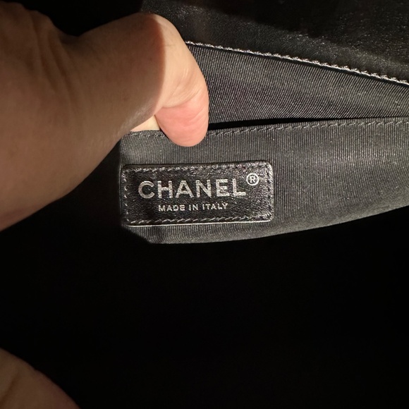 Chanel Boy bag - Picture 9 of 13